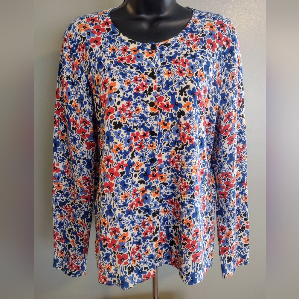 August Silk Button Up Cardigan, Size Large, Floral Print, Great Condition!